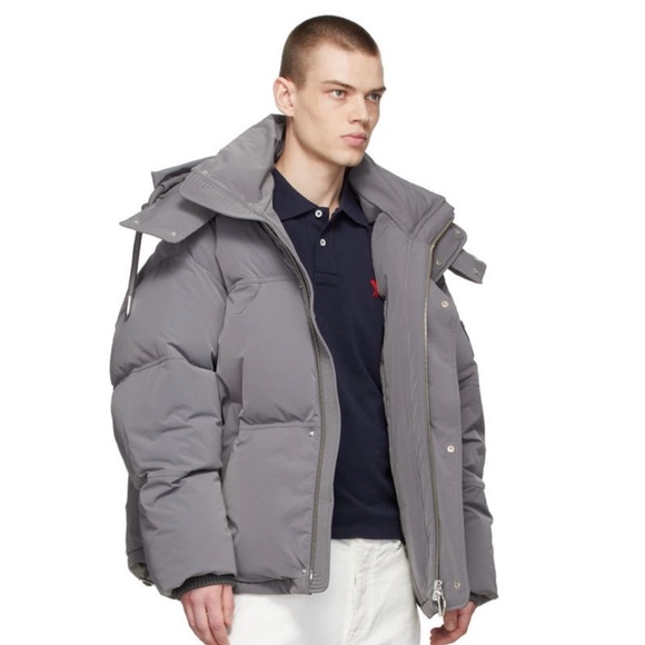 Ami Alexandre Mattiussi Down Jacket
Mineral Gray
Size M/L
$1600 RETAIL PRICE - Picture 1 of 8